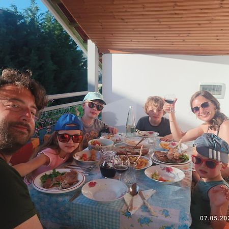 Samuela Cozy Retreat Βίλα Μπεράτ Εξωτερικό φωτογραφία