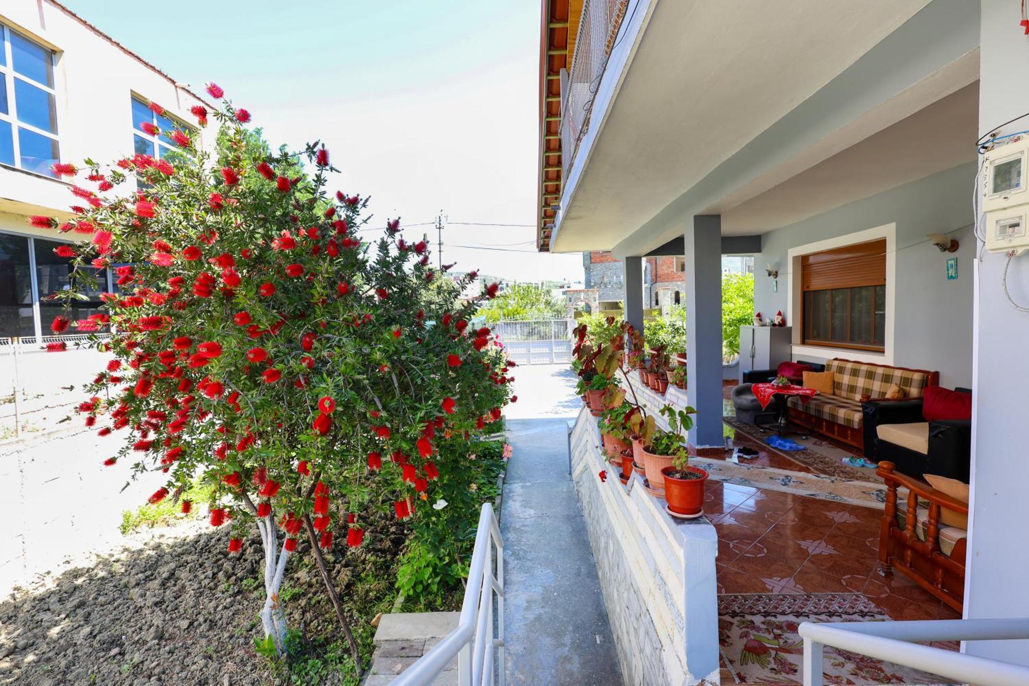 Samuela Cozy Retreat Βίλα Μπεράτ Εξωτερικό φωτογραφία