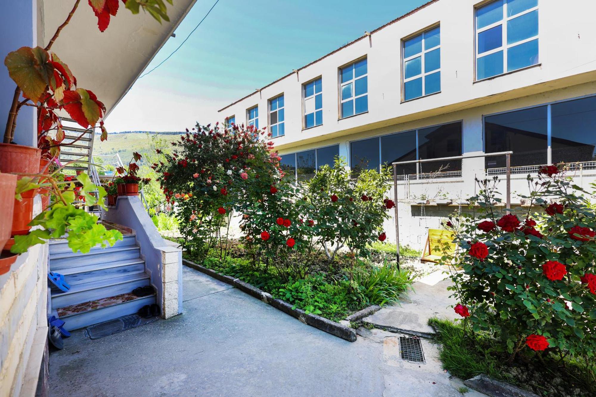 Samuela Cozy Retreat Βίλα Μπεράτ Εξωτερικό φωτογραφία